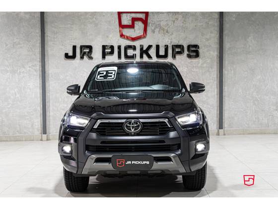 TOYOTA HILUX 2.8 D-4D TURBO DIESEL CD CONQUEST 4X4 AUTOMÁTICO